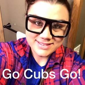 Meet your Posher, Casey